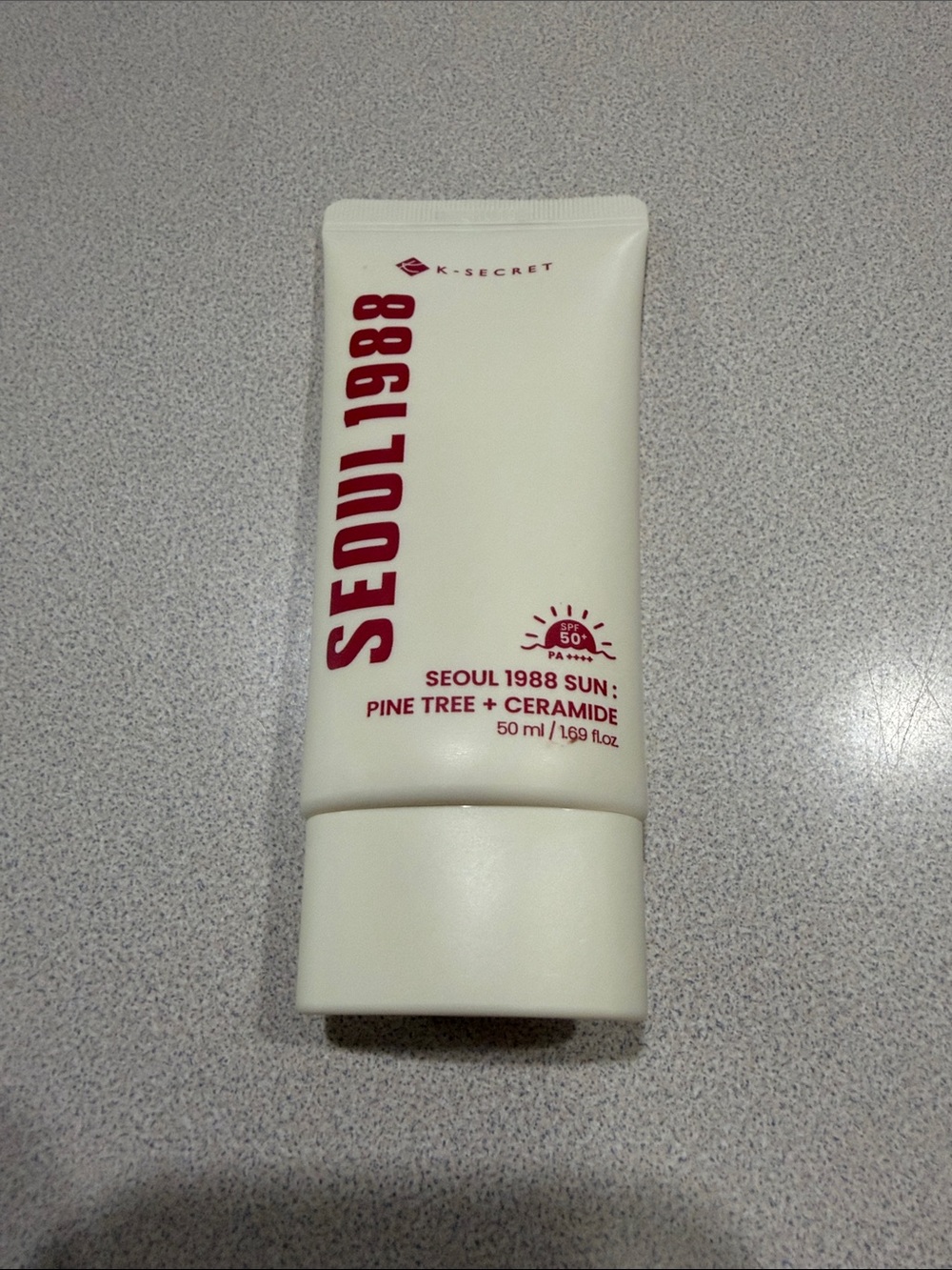 Seoul 1988 Sun SPF50+ PA+++ Pine Tree + Ceramide - White